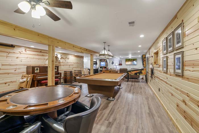 Cabin at the Crossroads Deck overlooking the woods.
